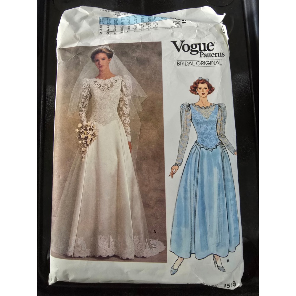Vogue 1519‎ Bridal Original Wedding Dress Sewing Pattern Size 8 Lace Gown Train